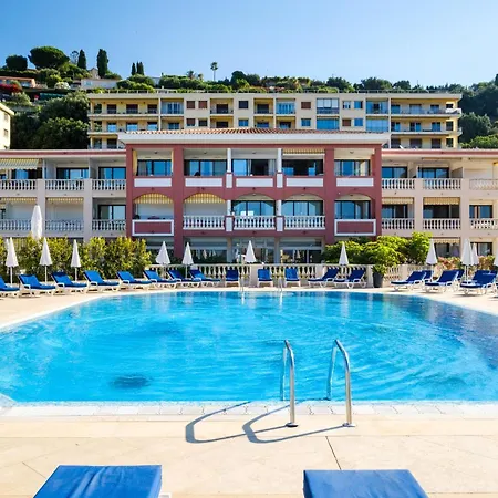 Pierre & L'ange Gardien Aparthotel 3*
